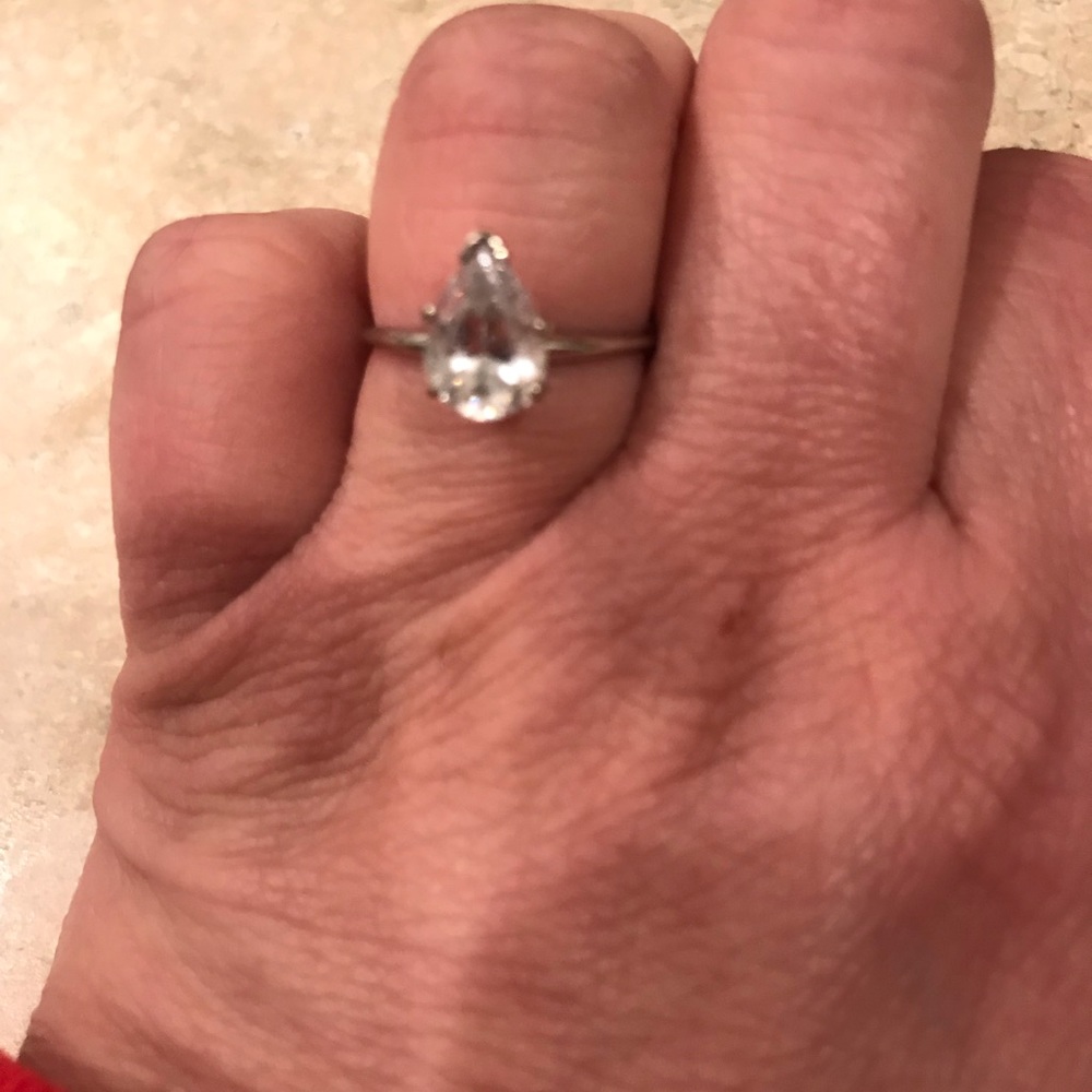 14kt White gold ring w/ white sapphire stone